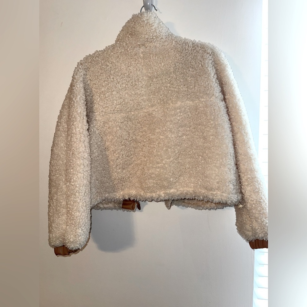 BLANK NYC Cream Ivory Tan Teddy Sherpa Fleece Faux Leather Bomber Jacket XS - Picture 3 of 15